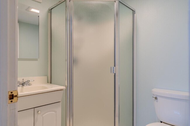 Building Photo - 1279 Alicante Dr