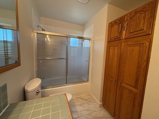 Building Photo - North Central 3 Bedroom Home