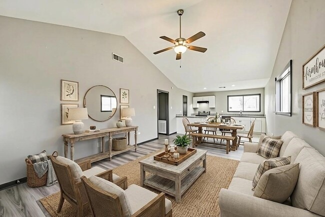 Building Photo - 2718 Summertime Dr