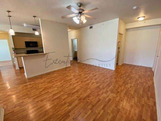 Building Photo - 311 E Hale St