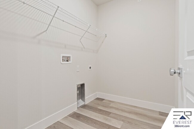 Building Photo - 17 Prestwick Ln