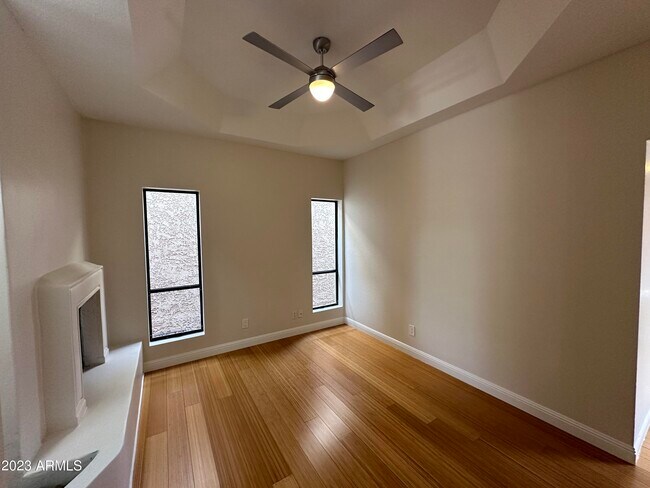 Building Photo - 6745 N 79th Pl