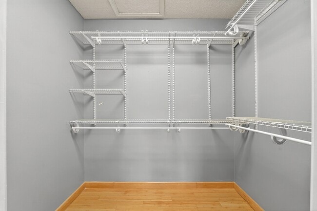 Building Photo - 144 Cherry St