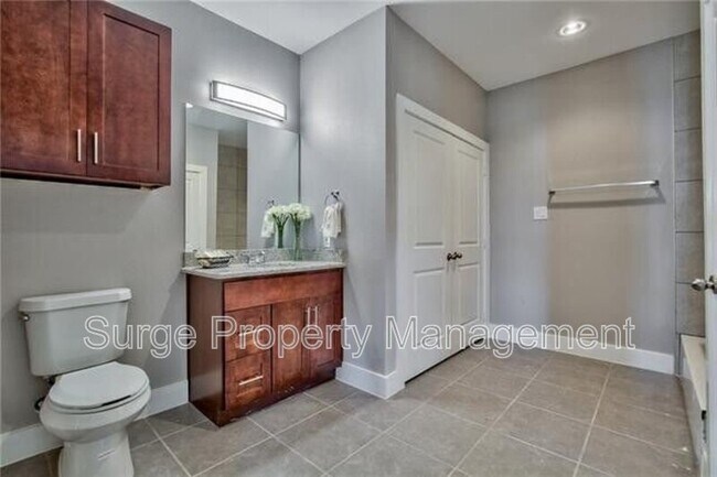 Building Photo - 13609 Pinnacle Cir W