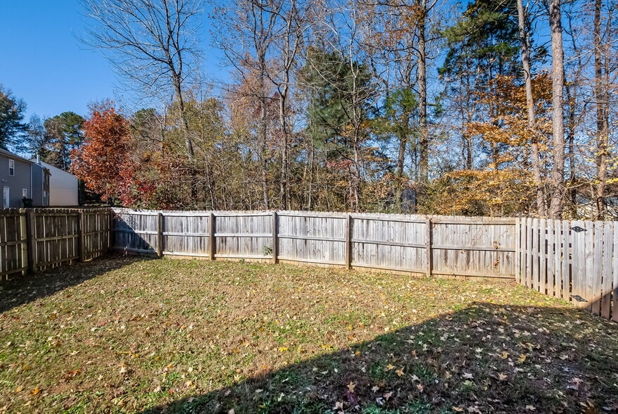 Building Photo - 1316 Waterlily Lane