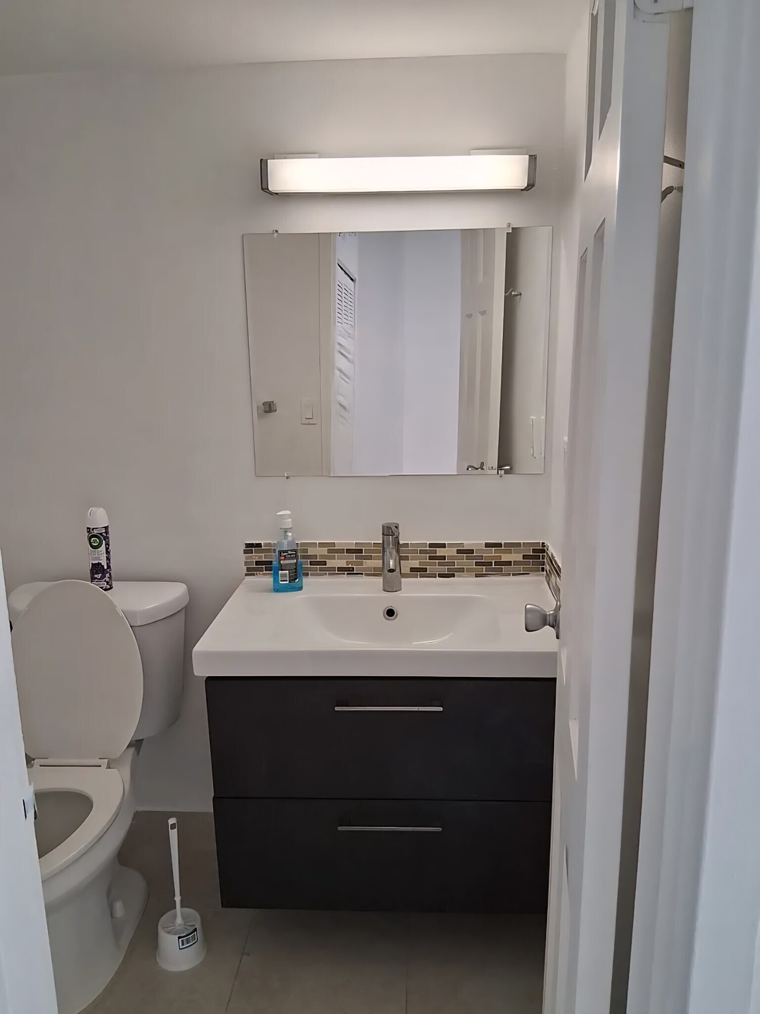 Building Photo - 17021 N Bay Rd