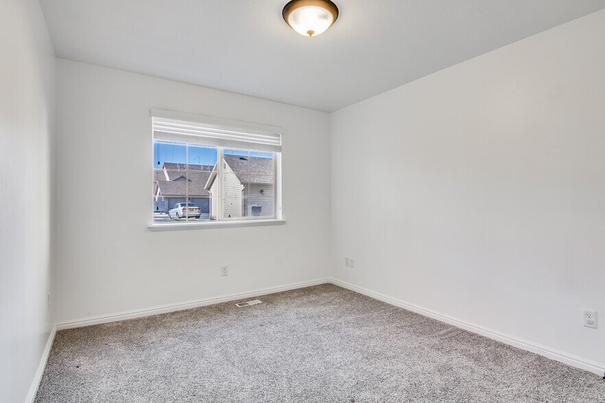 2nd Bedroom - 467 S 2550 W