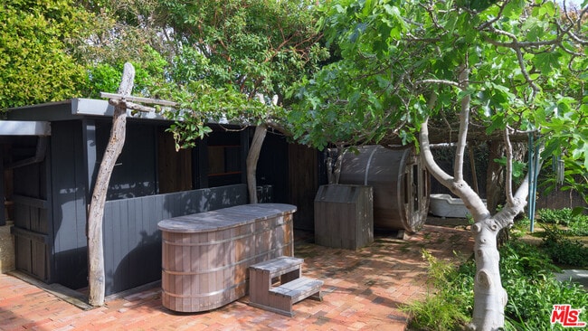 Building Photo - 31970 Pacific Coast Hwy