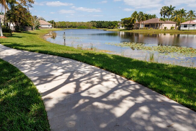 Building Photo - 280 Landings Blvd