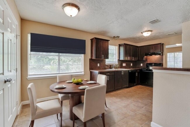 Building Photo - 24815 Spring Creek Dr