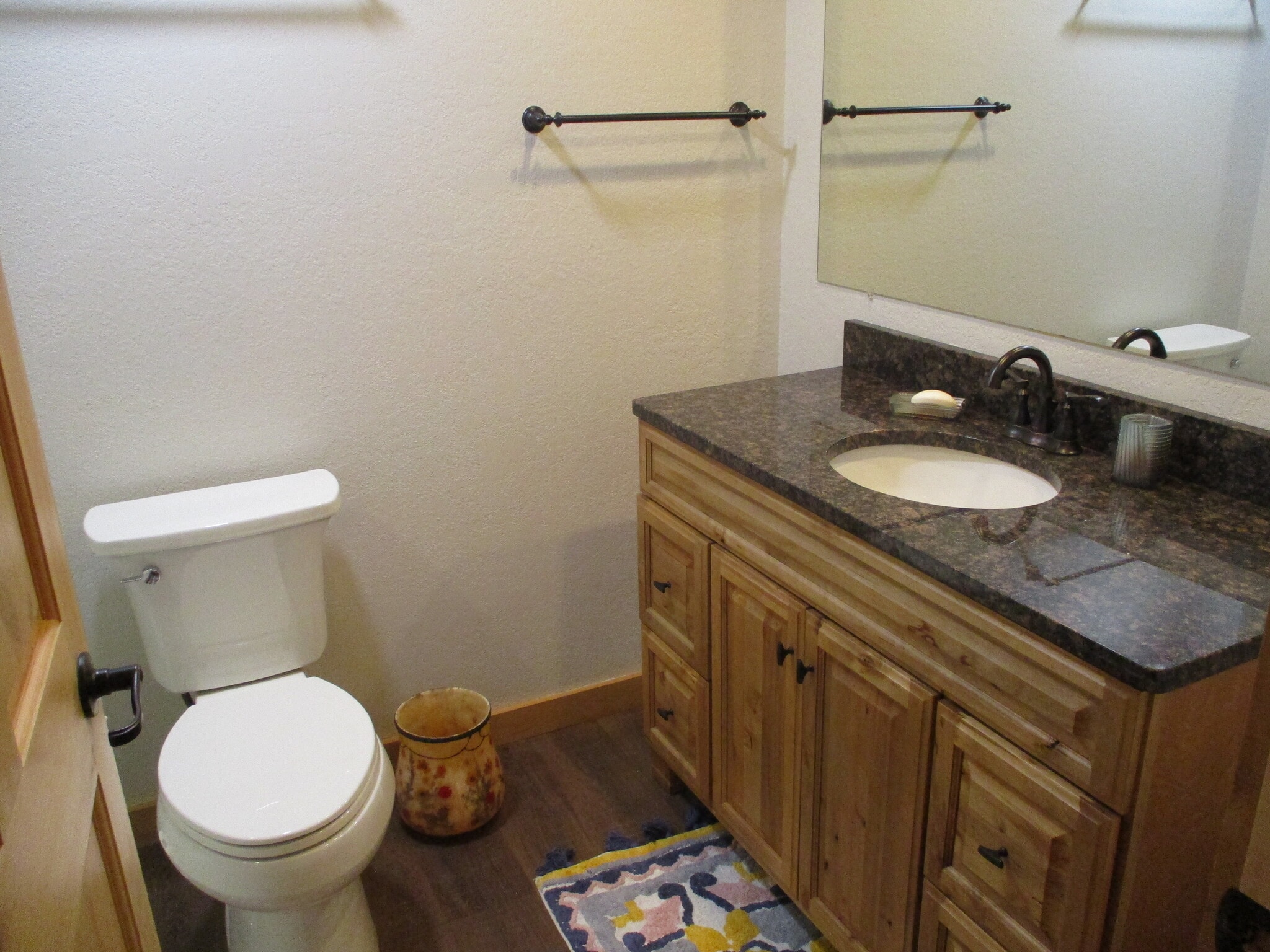 Building Photo - 6587 Rolling Hills Dr