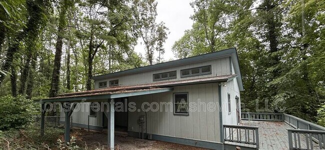 Building Photo - 327 Winding Way Ln