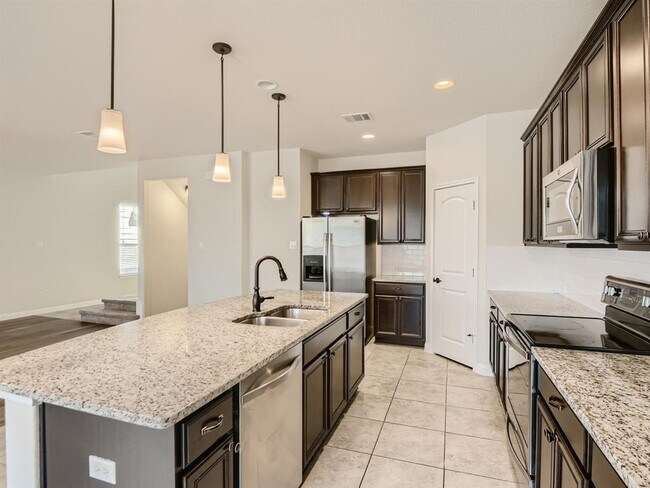 Building Photo - 16016 Remington Reserve Way