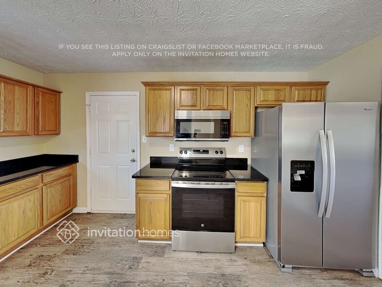 Building Photo - 2700 Archer Way