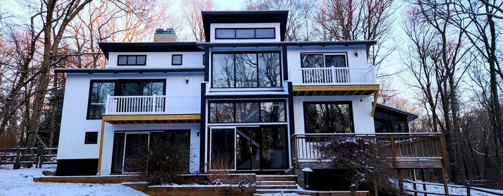 Building Photo - 41 Breeds Hill Pl