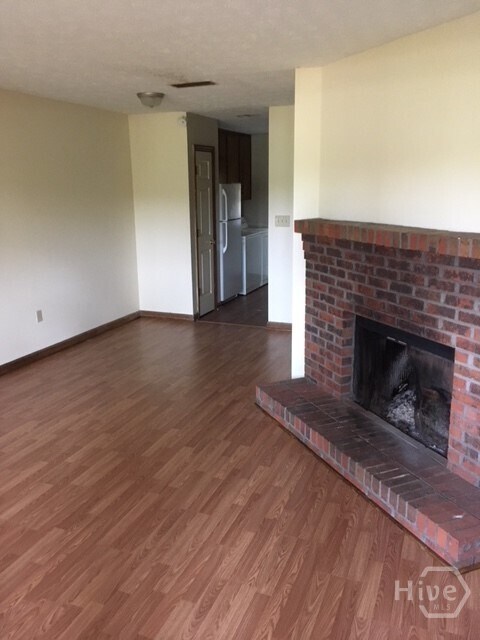 Building Photo - 317 Epps Bridge Rd