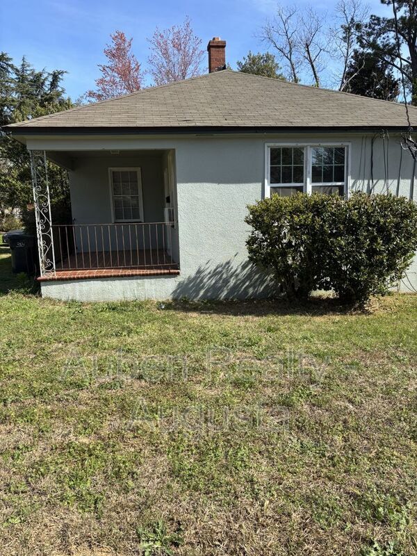 Building Photo - 514 Beaufort Dr