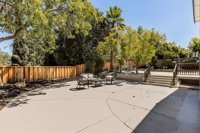 Building Photo - Vintage Hills, Pleasanton 4 Bed, 3 Ba., So...
