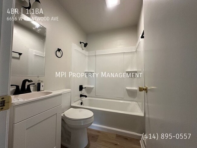 Building Photo - 6656 W Brentwood Ave