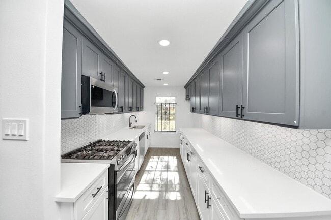 Building Photo - 3926 Florinda St