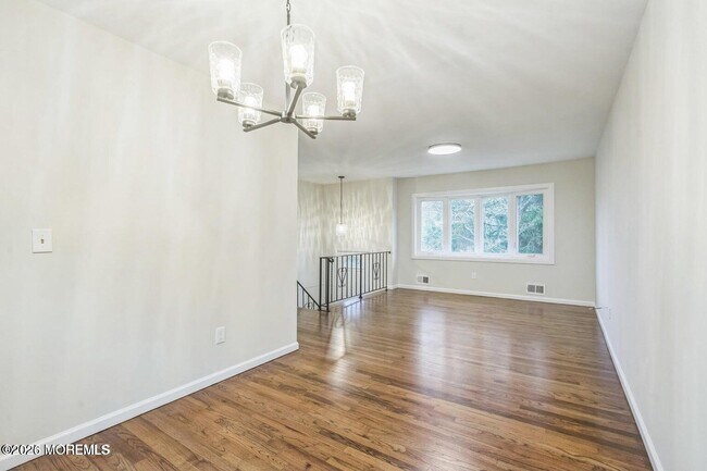 Building Photo - 1575 Deer Hollow Dr