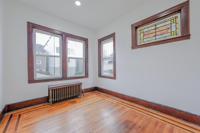 Building Photo - 212 69th St