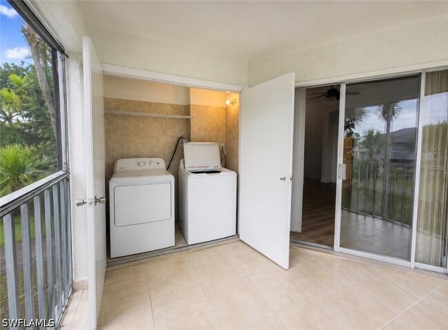 Building Photo - 161 Santa Clara Dr