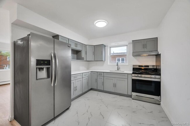 Building Photo - 74-16 85th Rd