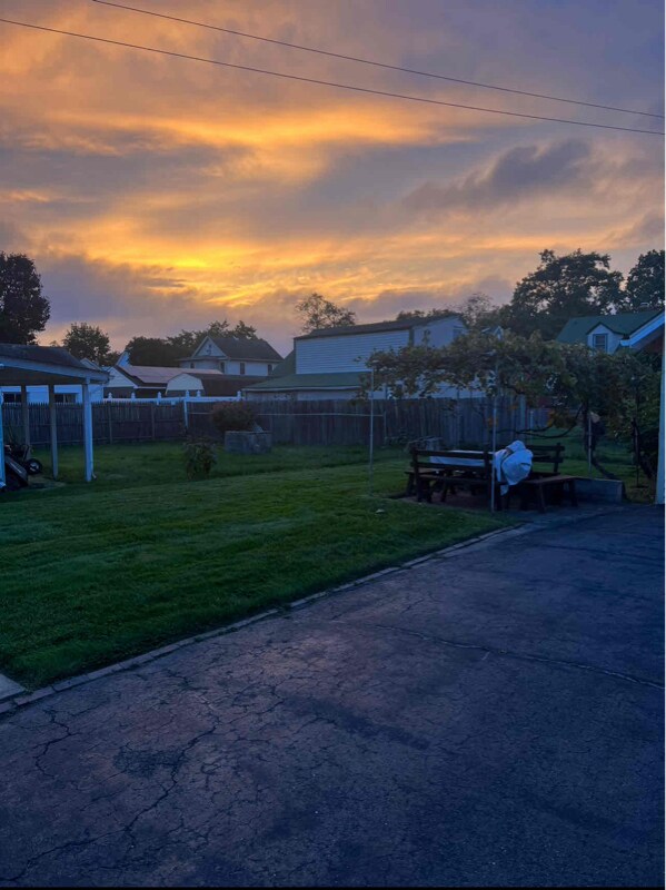 Building Photo - 416 Front St