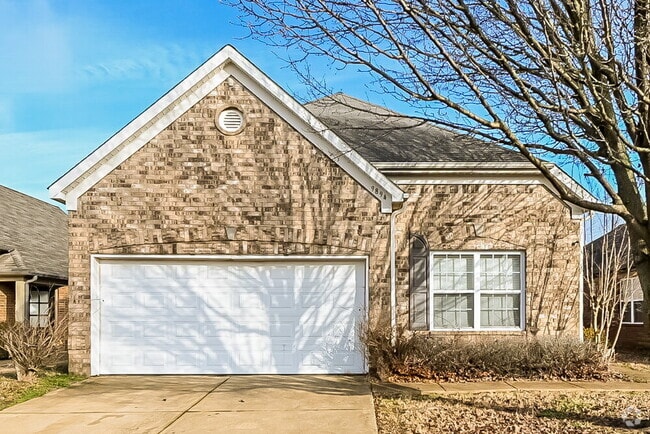 Building Photo - 9894 White Poplar Dr