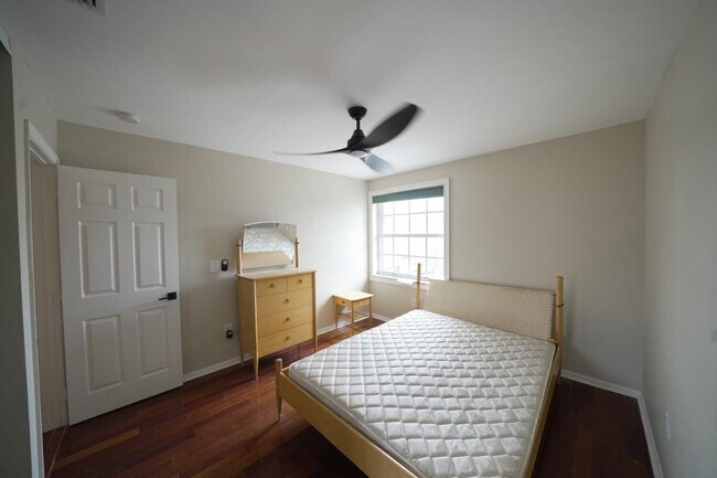 Building Photo - 1395 NW 155th Ln