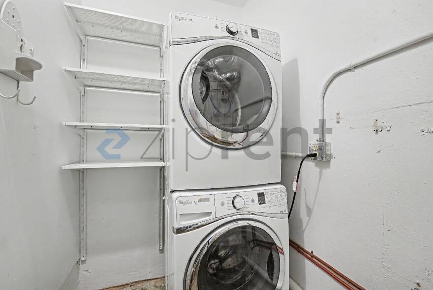 Building Photo - 5210 NW 5th Ave