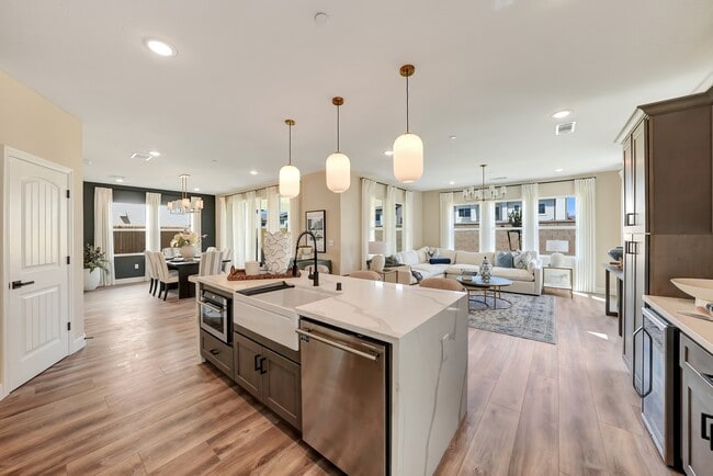 Building Photo - 143 N Un St