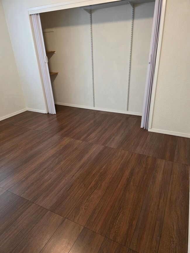 Building Photo - 316 E Imperial Ave