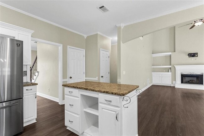 Building Photo - 11395 Brookhollow Trail