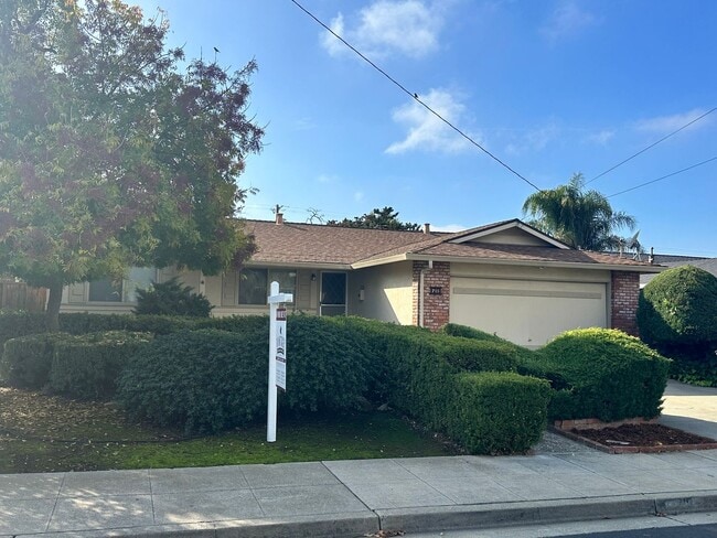Building Photo - Nice home in South Livermore