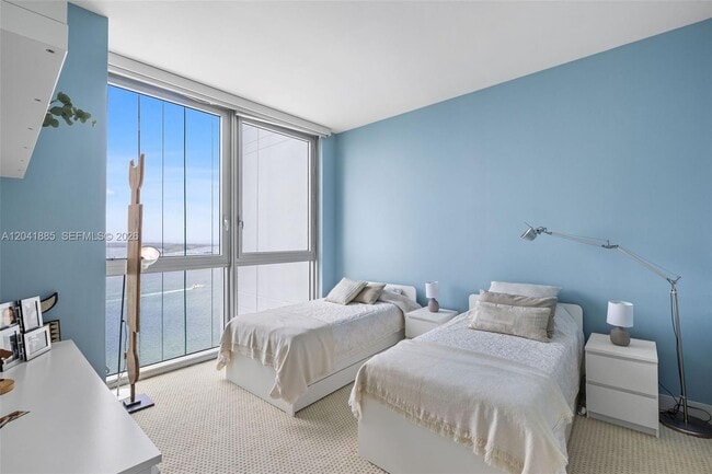 Building Photo - 1331 Brickell Bay Dr