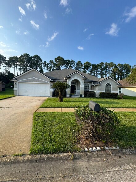 Primary Photo - 12033 Walkers Glen Ln N