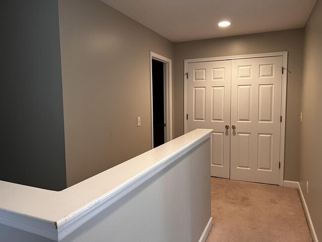 Building Photo - 708 Tattnall Dr