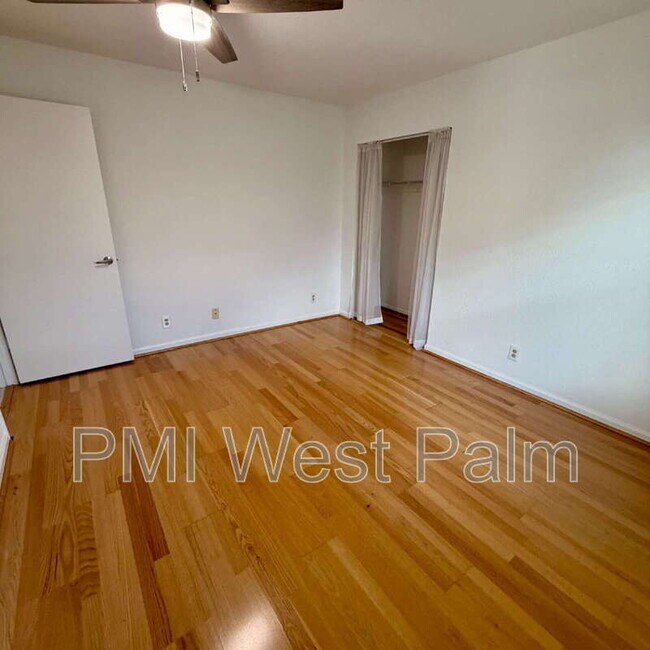 Building Photo - 147 Sunflower Cir