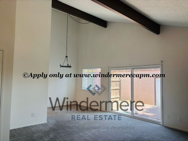Building Photo - Charming 3-Bedroom Home in Prime West Sac ...