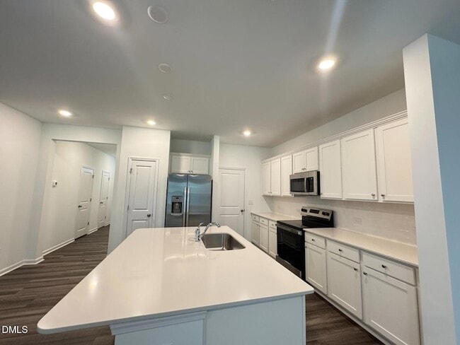 Building Photo - 229 Lily Patch Ln