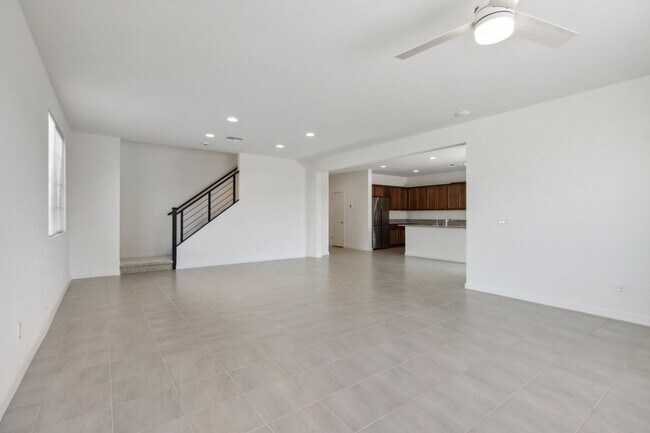 Building Photo - 21283 E Swan Dr