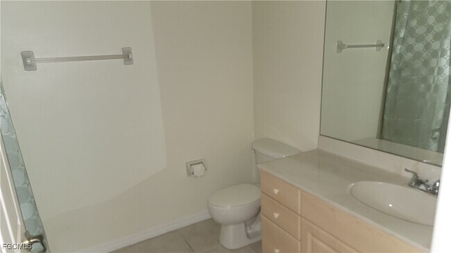 Building Photo - 950 Hancock Creek S Blvd