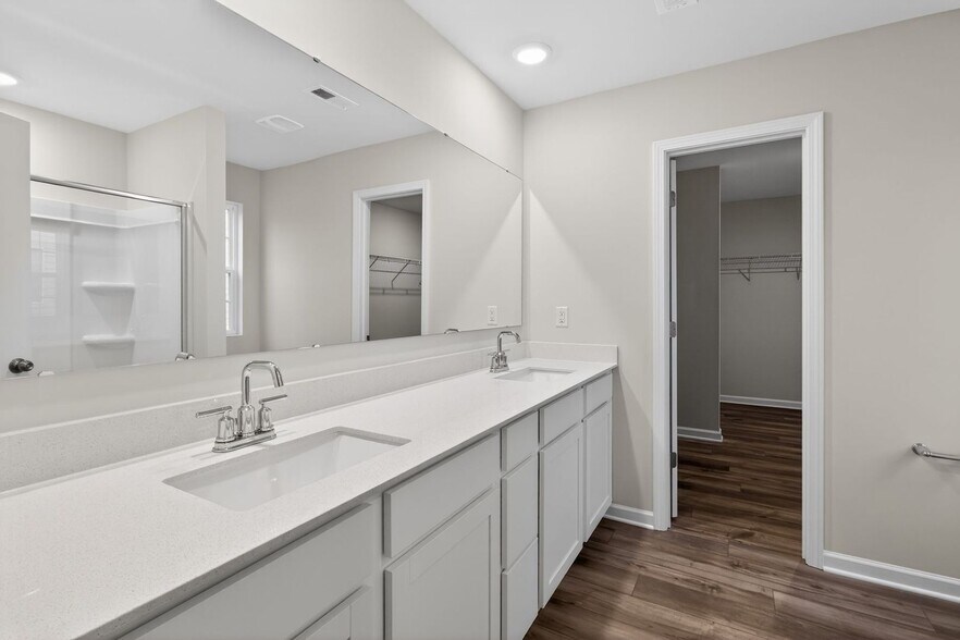 Building Photo - 112 Rock Ave