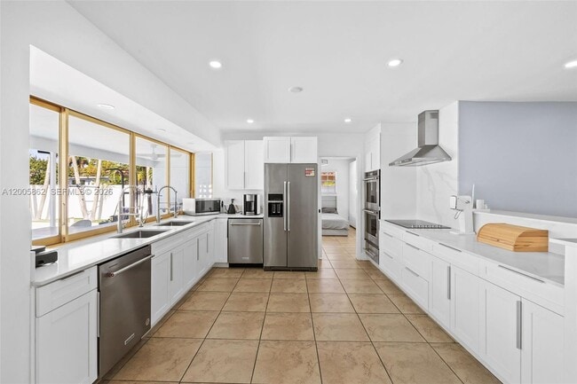 Building Photo - 3460 N 46th Ave