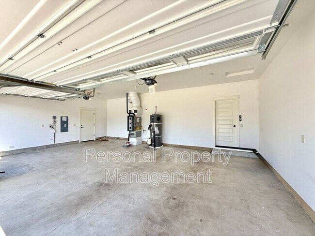 Building Photo - 5804 NE 133rd St