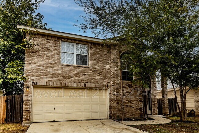 Building Photo - 7121 Lynn Lake Dr