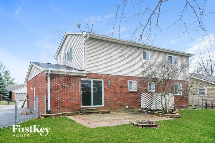 Building Photo - 5534 Hill Rise Dr
