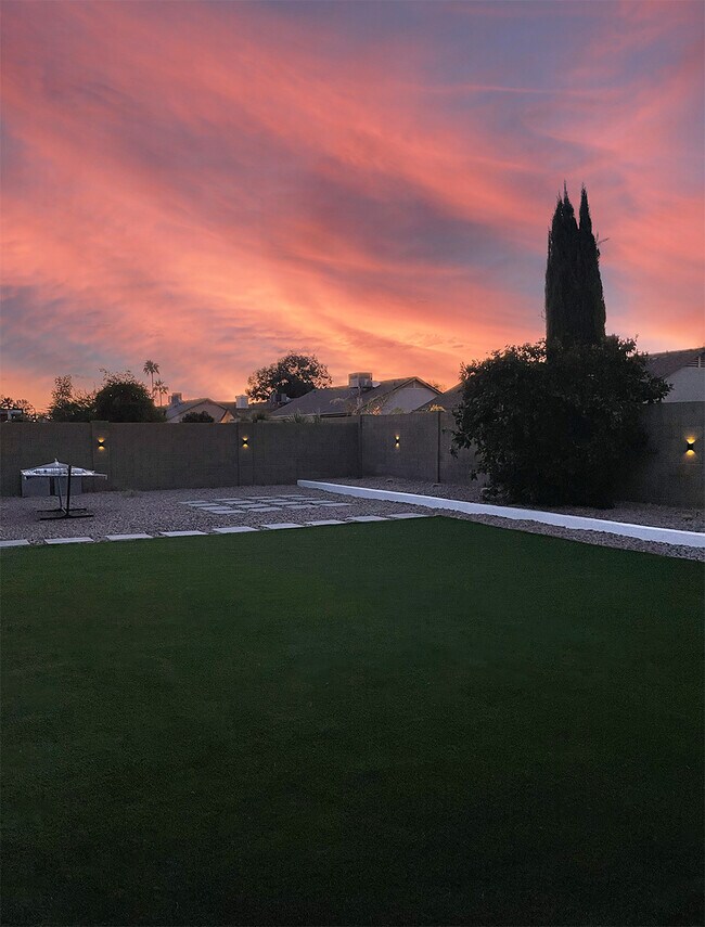 Building Photo - 4508 E Douglas Ave